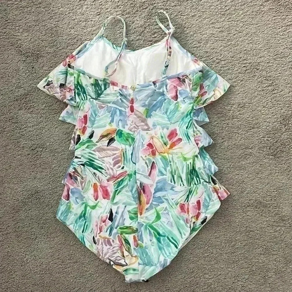 Estivo Ruffle One Piece Bathing Suit NWT - Picture 4 of 5